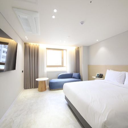Asherah Villa D' Aqua Hotel Gimhae Екстер'єр фото