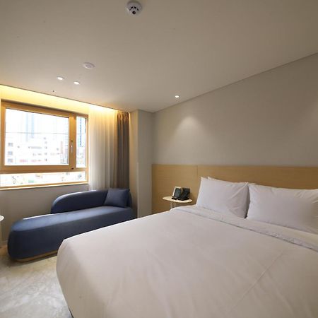 Asherah Villa D' Aqua Hotel Gimhae Екстер'єр фото