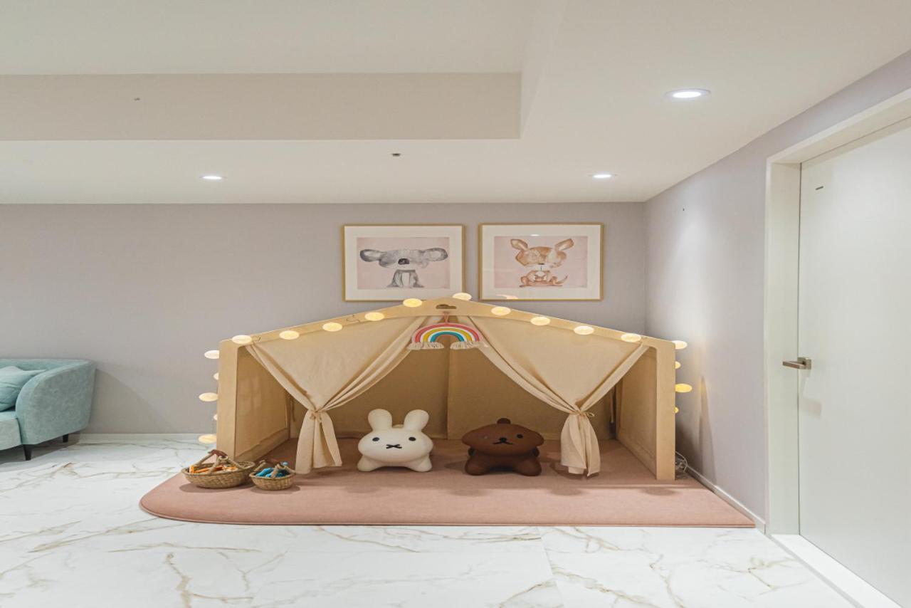 Asherah Villa D' Aqua Hotel Gimhae Екстер'єр фото