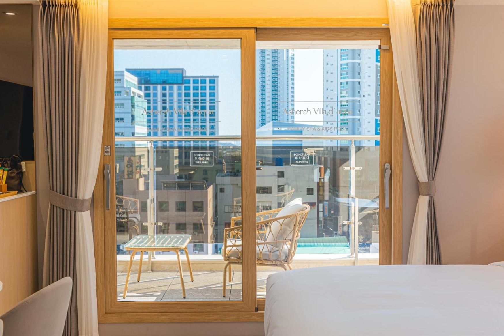 Asherah Villa D' Aqua Hotel Gimhae Екстер'єр фото