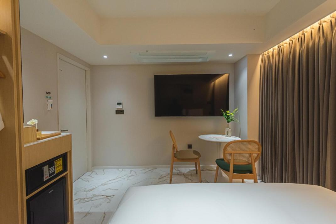 Asherah Villa D' Aqua Hotel Gimhae Екстер'єр фото