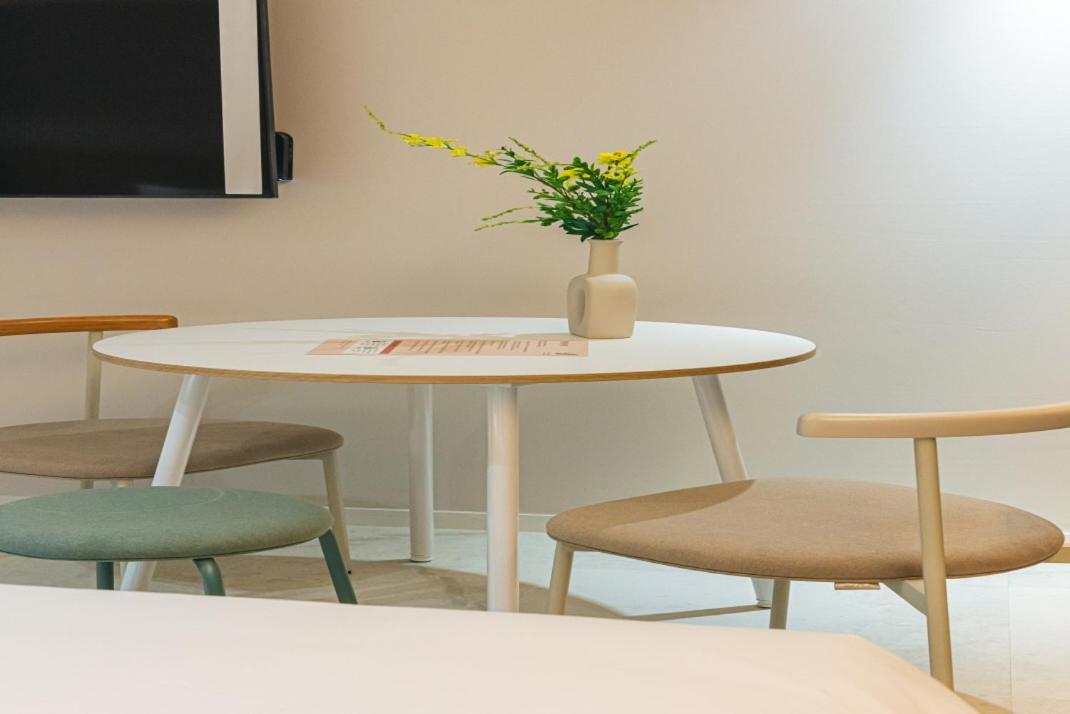 Asherah Villa D' Aqua Hotel Gimhae Екстер'єр фото