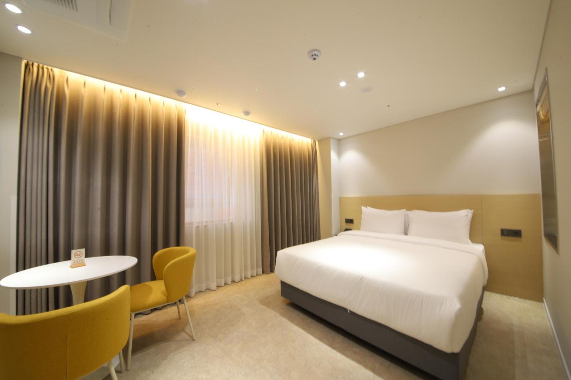 Asherah Villa D' Aqua Hotel Gimhae Екстер'єр фото
