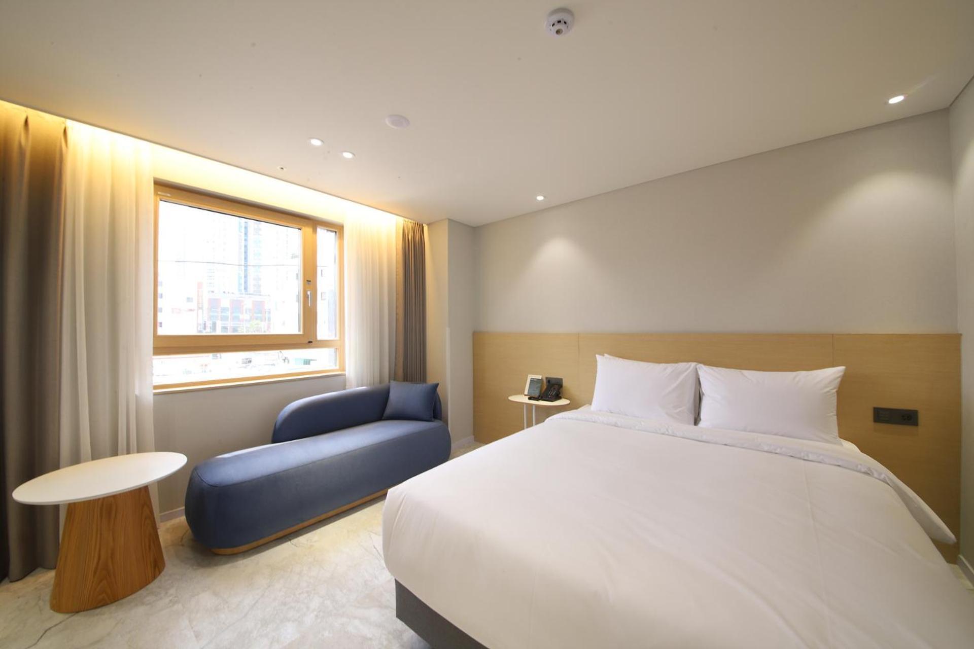 Asherah Villa D' Aqua Hotel Gimhae Екстер'єр фото